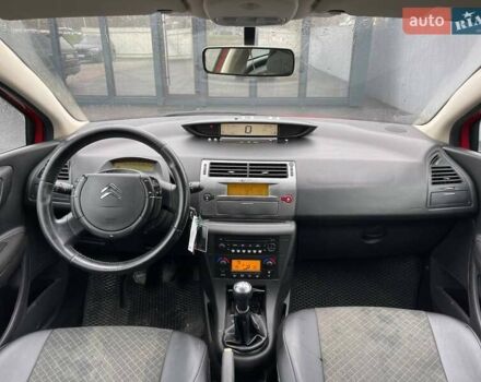 Красный Ситроен С4, объемом двигателя 1.59 л и пробегом 222 тыс. км за 5490 $, фото 12 на Automoto.ua