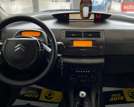 Червоний Сітроен С4, об'ємом двигуна 1.59 л та пробігом 190 тис. км за 3650 $, фото 9 на Automoto.ua