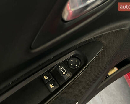 Червоний Сітроен С4, об'ємом двигуна 1.59 л та пробігом 190 тис. км за 3650 $, фото 19 на Automoto.ua