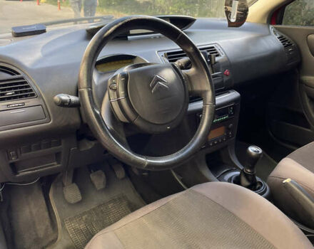 Красный Ситроен С4, объемом двигателя 1.6 л и пробегом 231 тыс. км за 1799 $, фото 7 на Automoto.ua