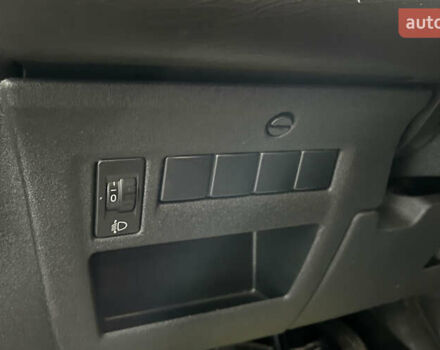 Червоний Сітроен С4, об'ємом двигуна 1.59 л та пробігом 190 тис. км за 3650 $, фото 12 на Automoto.ua