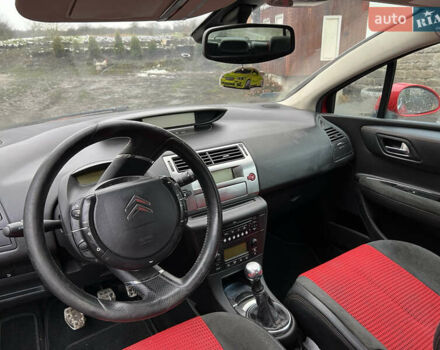 Красный Ситроен С4, объемом двигателя 1.56 л и пробегом 230 тыс. км за 2999 $, фото 7 на Automoto.ua