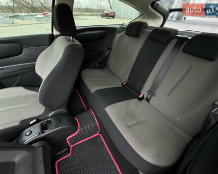 Красный Ситроен С4, объемом двигателя 1.59 л и пробегом 98 тыс. км за 1999 $, фото 5 на Automoto.ua