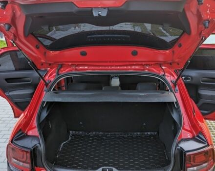 Червоний Сітроен С4, об'ємом двигуна 1.2 л та пробігом 64 тис. км за 13900 $, фото 3 на Automoto.ua