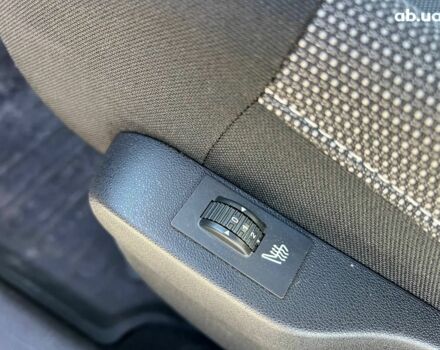 Червоний Сітроен С4, об'ємом двигуна 1.2 л та пробігом 102 тис. км за 9990 $, фото 19 на Automoto.ua