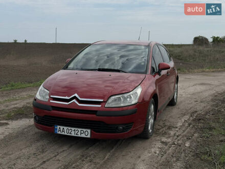 Ситроен С4 2006 в Прилуках на Automoto.ua Красный Ситроен С4, объемом двигателя 1.59 л и пробегом 157 тыс. км за 3700 $, фото 1 на Automoto.ua