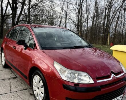 Красный Ситроен С4, объемом двигателя 1.6 л и пробегом 190 тыс. км за 3900 $, фото 1 на Automoto.ua