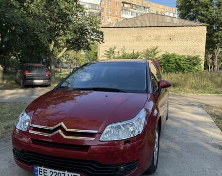 Красный Ситроен С4, объемом двигателя 1.6 л и пробегом 50 тыс. км за 5000 $, фото 1 на Automoto.ua