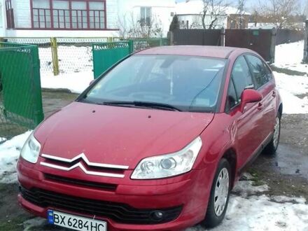 Ситроен С4 2007 в Полонном на Automoto.ua Красный Ситроен С4, объемом двигателя 1.6 л и пробегом 245 тыс. км за 4500 $, фото 1 на Automoto.ua