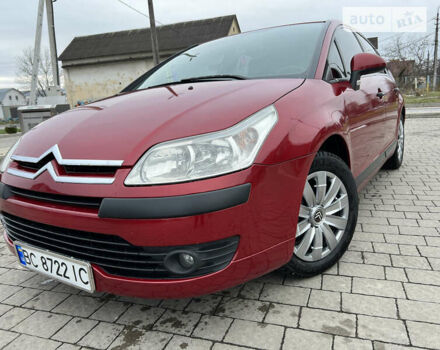Красный Ситроен С4, объемом двигателя 1.4 л и пробегом 278 тыс. км за 4500 $, фото 1 на Automoto.ua