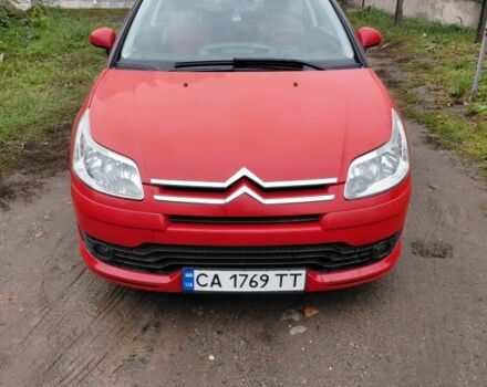 Красный Ситроен С4, объемом двигателя 1.6 л и пробегом 142 тыс. км за 4150 $, фото 1 на Automoto.ua