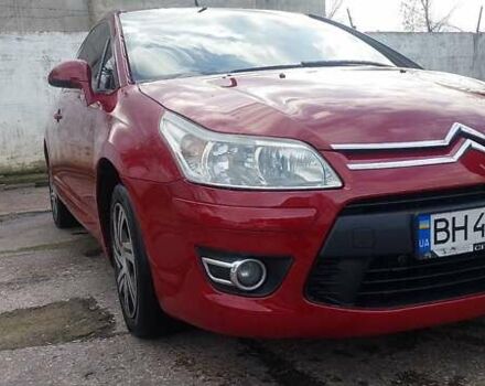 Красный Ситроен С4, объемом двигателя 1.56 л и пробегом 349 тыс. км за 5000 $, фото 1 на Automoto.ua