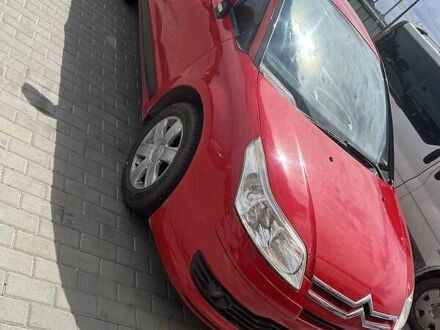 Ситроен С4 2008 в Черкассах на Automoto.ua Красный Ситроен С4, объемом двигателя 1.6 л и пробегом 230 тыс. км за 5200 $, фото 1 на Automoto.ua