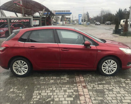 Красный Ситроен С4, объемом двигателя 2 л и пробегом 285 тыс. км за 8000 $, фото 1 на Automoto.ua