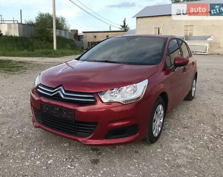 Красный Ситроен С4, объемом двигателя 1.4 л и пробегом 110 тыс. км за 7000 $, фото 1 на Automoto.ua