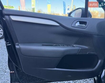 Сітроен С4, об'ємом двигуна 1.4 л та пробігом 288 тис. км за 6000 $, фото 4 на Automoto.ua