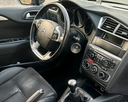 Ситроен С4, объемом двигателя 1.6 л и пробегом 289 тыс. км за 6900 $, фото 9 на Automoto.ua