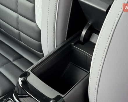 Сітроен С4, об'ємом двигуна 1.2 л та пробігом 0 тис. км за 26864 $, фото 26 на Automoto.ua