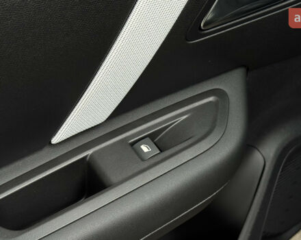 Ситроен С4, объемом двигателя 1.2 л и пробегом 0 тыс. км за 26852 $, фото 36 на Automoto.ua