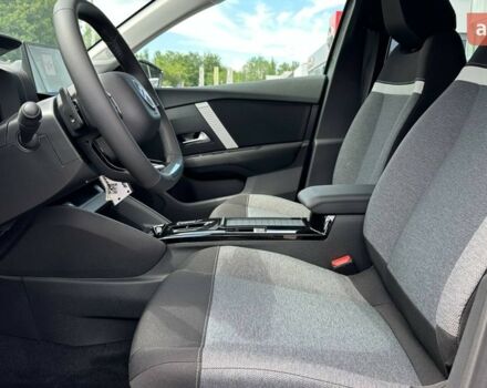 Сітроен С4, об'ємом двигуна 1.2 л та пробігом 0 тис. км за 24411 $, фото 13 на Automoto.ua