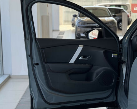 Сітроен С4, об'ємом двигуна 1.2 л та пробігом 0 тис. км за 28401 $, фото 14 на Automoto.ua