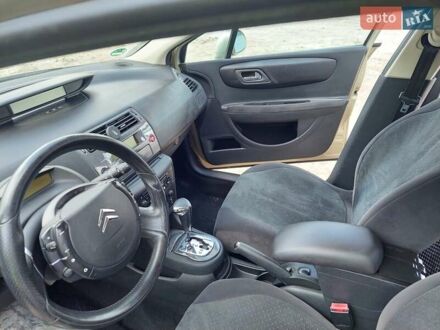 Ситроен С4 2005 в Киеве на Automoto.ua Ситроен С4, объемом двигателя 2 л и пробегом 290 тыс. км за 4800 $, фото 1 на Automoto.ua