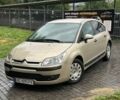 Желтый Ситроен С4, объемом двигателя 1.59 л и пробегом 213 тыс. км за 3700 $, фото 1 на Automoto.ua