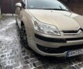 Желтый Ситроен С4, объемом двигателя 1.4 л и пробегом 200 тыс. км за 4450 $, фото 1 на Automoto.ua