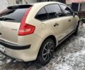 Желтый Ситроен С4, объемом двигателя 1.4 л и пробегом 200 тыс. км за 4450 $, фото 5 на Automoto.ua