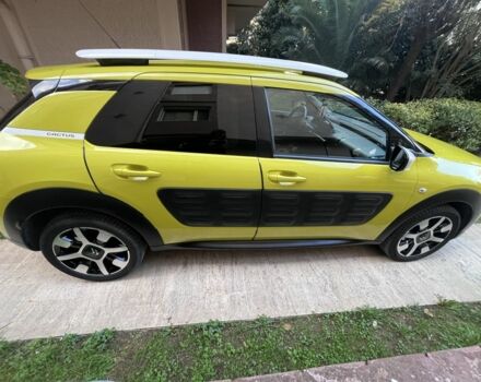 Желтый Ситроен С4, объемом двигателя 1.6 л и пробегом 59 тыс. км за 12000 $, фото 2 на Automoto.ua