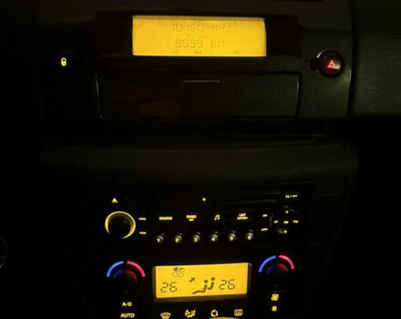 Жовтий Сітроен С4, об'ємом двигуна 1.59 л та пробігом 193 тис. км за 3700 $, фото 39 на Automoto.ua