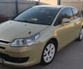 Желтый Ситроен С4, объемом двигателя 2 л и пробегом 250 тыс. км за 2700 $, фото 1 на Automoto.ua