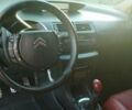 Желтый Ситроен С4, объемом двигателя 2 л и пробегом 250 тыс. км за 2500 $, фото 8 на Automoto.ua
