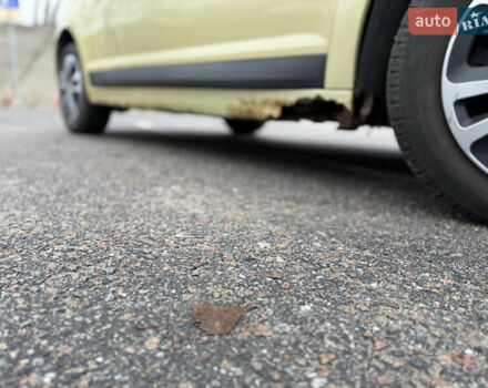 Жовтий Сітроен С4, об'ємом двигуна 1.59 л та пробігом 193 тис. км за 3700 $, фото 11 на Automoto.ua