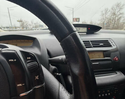 Жовтий Сітроен С4, об'ємом двигуна 1.59 л та пробігом 193 тис. км за 3700 $, фото 37 на Automoto.ua