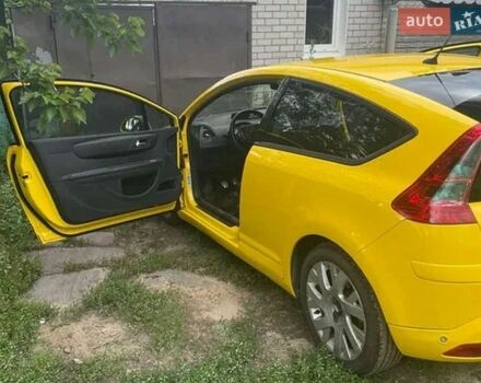 Желтый Ситроен С4, объемом двигателя 2 л и пробегом 279 тыс. км за 5100 $, фото 1 на Automoto.ua