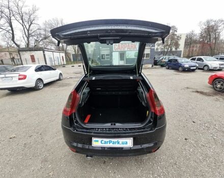 Серый Ситроен С4, объемом двигателя 2 л и пробегом 264 тыс. км за 4900 $, фото 11 на Automoto.ua