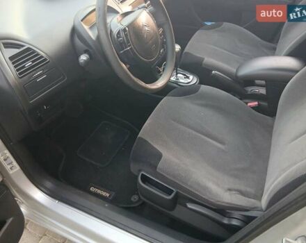 Серый Ситроен С4, объемом двигателя 1.59 л и пробегом 235 тыс. км за 3000 $, фото 14 на Automoto.ua