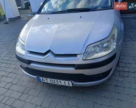 Серый Ситроен С4, объемом двигателя 1.59 л и пробегом 235 тыс. км за 3000 $, фото 2 на Automoto.ua