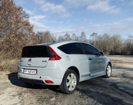 Серый Ситроен С4, объемом двигателя 1.6 л и пробегом 230 тыс. км за 2000 $, фото 2 на Automoto.ua