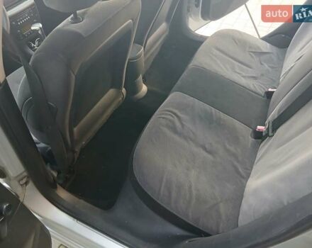 Серый Ситроен С4, объемом двигателя 1.59 л и пробегом 235 тыс. км за 3000 $, фото 16 на Automoto.ua