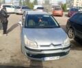 Серый Ситроен С4, объемом двигателя 1.4 л и пробегом 300 тыс. км за 3900 $, фото 1 на Automoto.ua