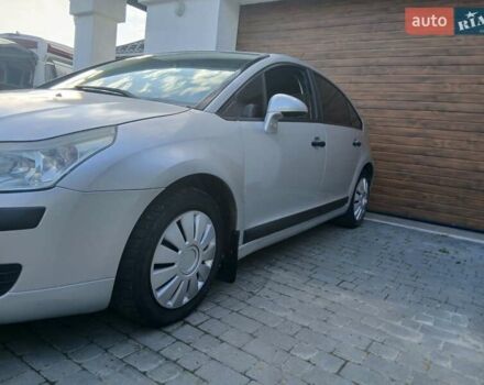 Серый Ситроен С4, объемом двигателя 1.59 л и пробегом 235 тыс. км за 3000 $, фото 6 на Automoto.ua