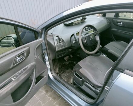 Серый Ситроен С4, объемом двигателя 1.6 л и пробегом 253 тыс. км за 4000 $, фото 4 на Automoto.ua
