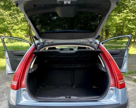 Серый Ситроен С4, объемом двигателя 1.36 л и пробегом 223 тыс. км за 3500 $, фото 1 на Automoto.ua