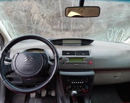 Серый Ситроен С4, объемом двигателя 1.59 л и пробегом 243 тыс. км за 4800 $, фото 2 на Automoto.ua