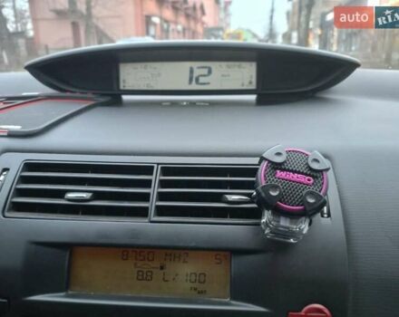 Серый Ситроен С4, объемом двигателя 1.59 л и пробегом 194 тыс. км за 3500 $, фото 8 на Automoto.ua