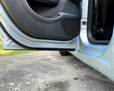 Серый Ситроен С4, объемом двигателя 1.36 л и пробегом 223 тыс. км за 3500 $, фото 12 на Automoto.ua