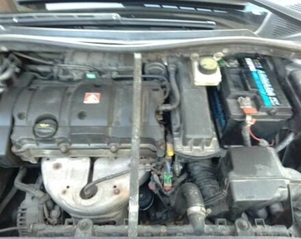 Серый Ситроен С4, объемом двигателя 1.59 л и пробегом 243 тыс. км за 4800 $, фото 1 на Automoto.ua