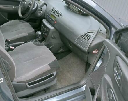 Серый Ситроен С4, объемом двигателя 1.59 л и пробегом 253 тыс. км за 3500 $, фото 12 на Automoto.ua